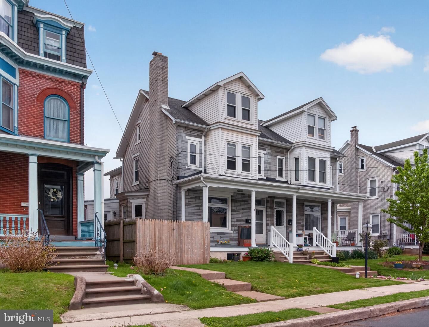 Property Photo:  32 E Franklin Street  PA 19562 