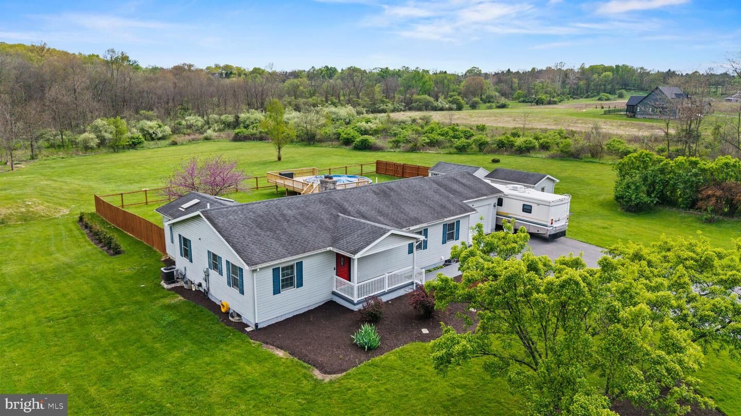 Property Photo: 241 Willow Mill Park Rd PA 17050