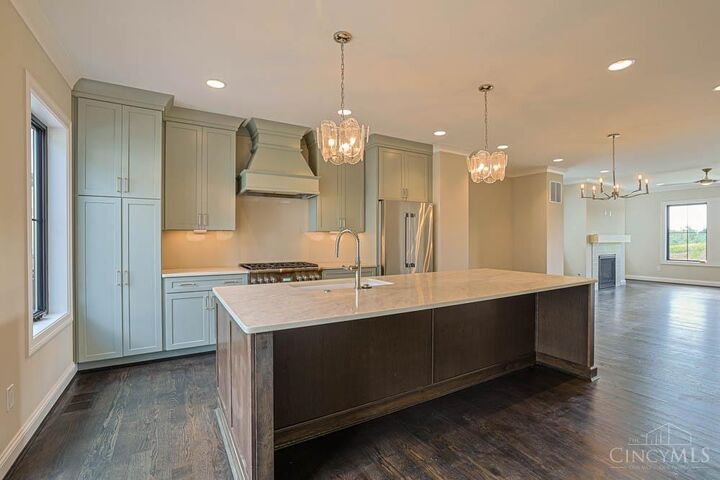 Property Photo: 4236 Parkview Drive OH 45242