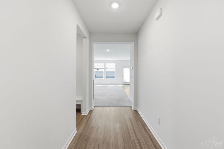 Property Photo:  1193 Twin Gate Run  OH 45102 