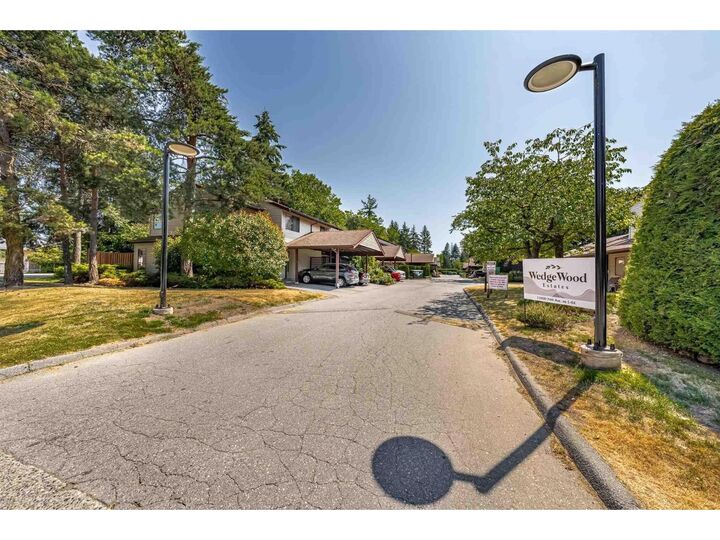 13990 74 Avenue 31 — photo 1