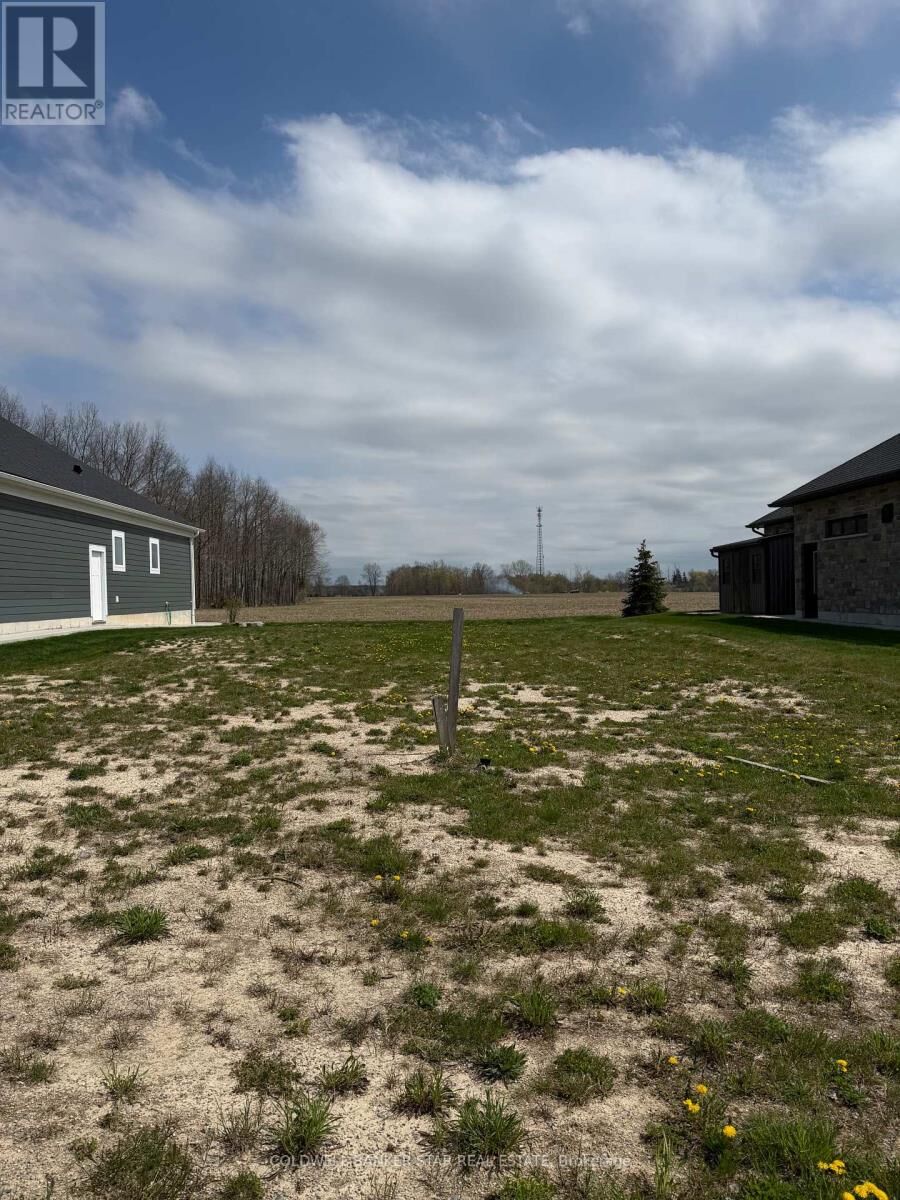 Photo de la propriété:  79 Deerfield Road  ON N0M 1T0 