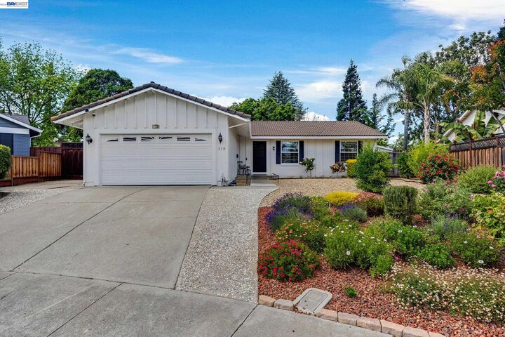 Property Photo:  318 Almond  CA 94583 