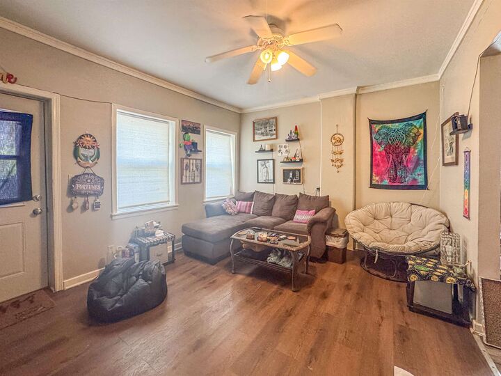 Property Photo:  1765 Madison Street  IA 52001 