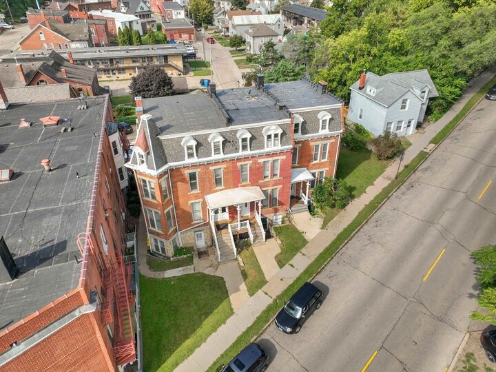 Property Photo:  1735 Madison Street 1737 &Amp 1745 Madison St  IA 52001 