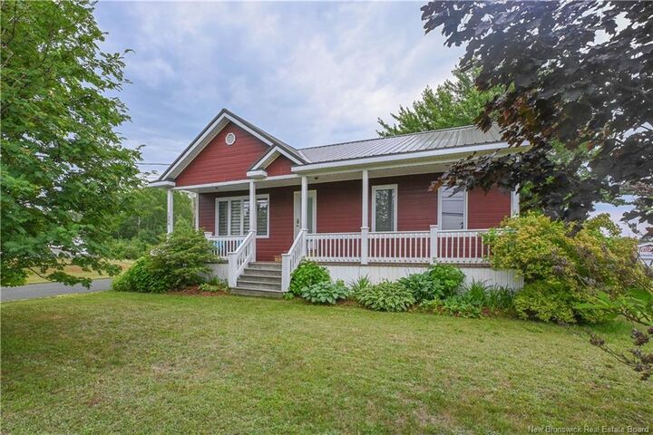 Property Photo: 1358 Des Fondateurs Street NB E8R 1A4