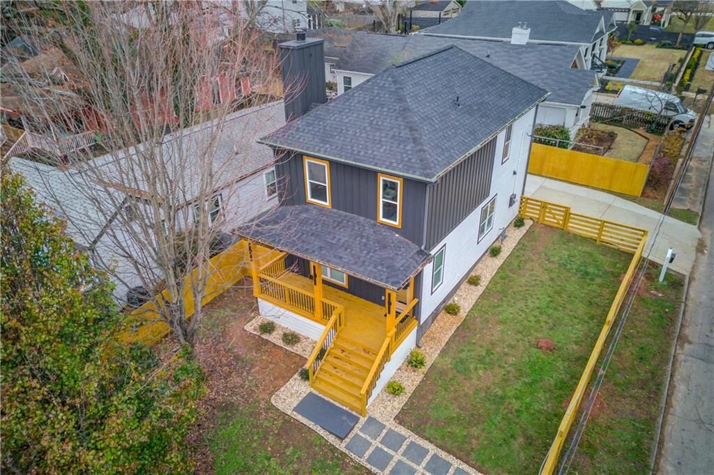 Property Photo:  1902 Memorial Drive SE  GA 30317 