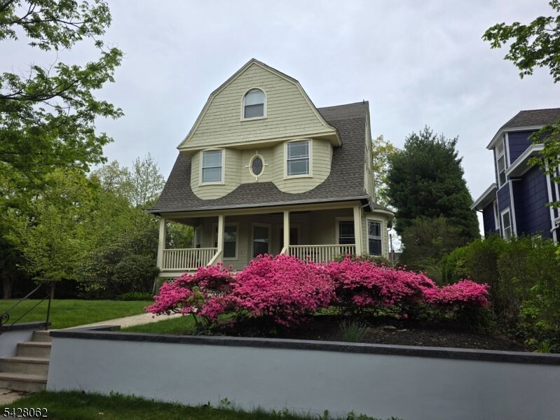 Property Photo:  71 Montclair Avenue 2B  NJ 07042 
