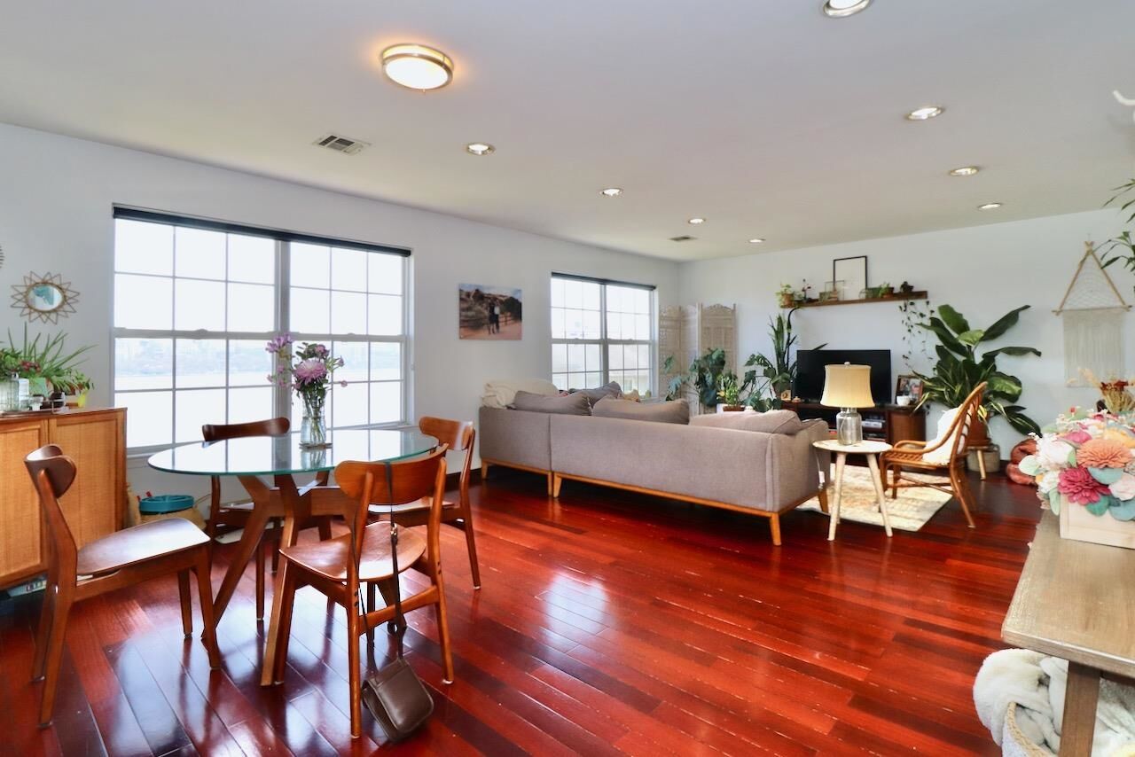 Property Photo:  64 Bergen Ridge Rd 2  NJ 07047 