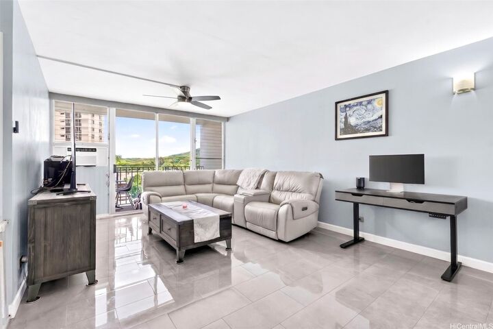 Property Photo:  1128 Ala Napunani Street 309  HI 96818 