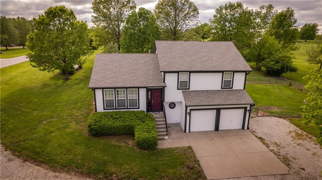 Property Photo:  8720 NE 149th Street  MO 64068 