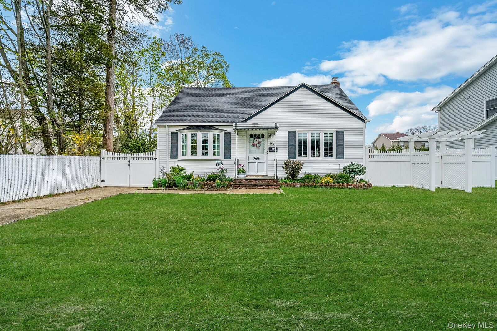Property Photo:  147 Ontario Avenue  NY 11758 