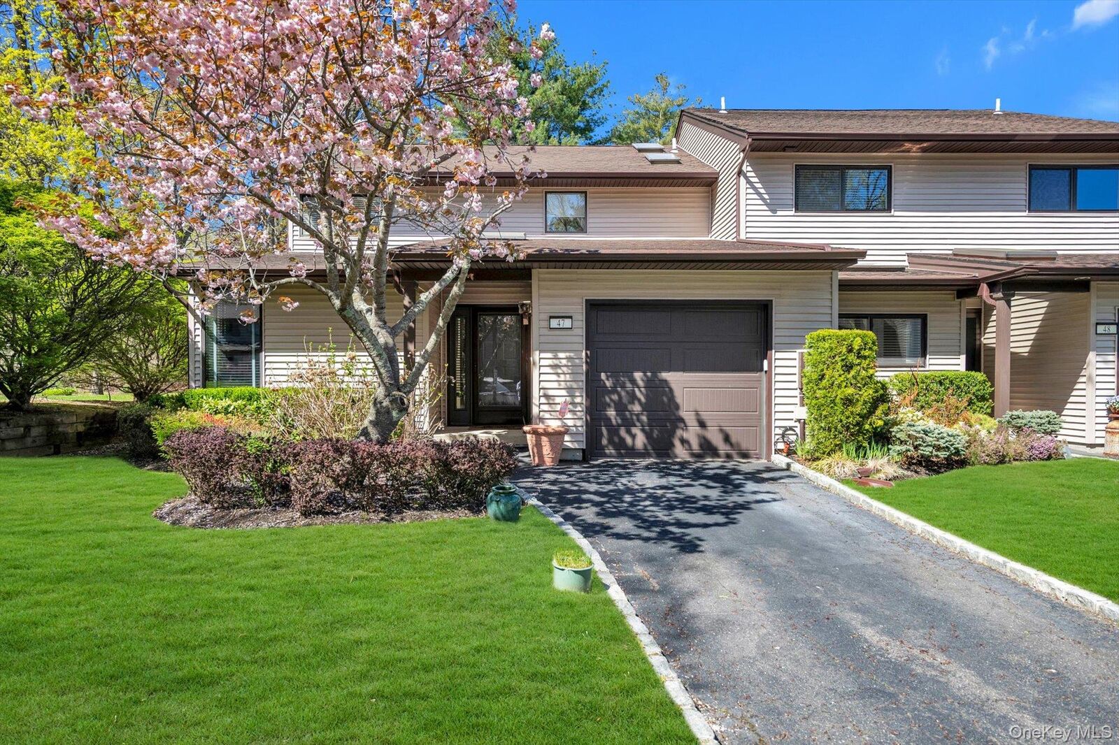 Property Photo:  47 Northgate Circle  NY 11747 