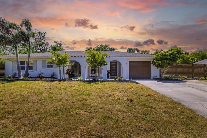 Property Photo:  2436 Goldenrod Street  FL 34239 