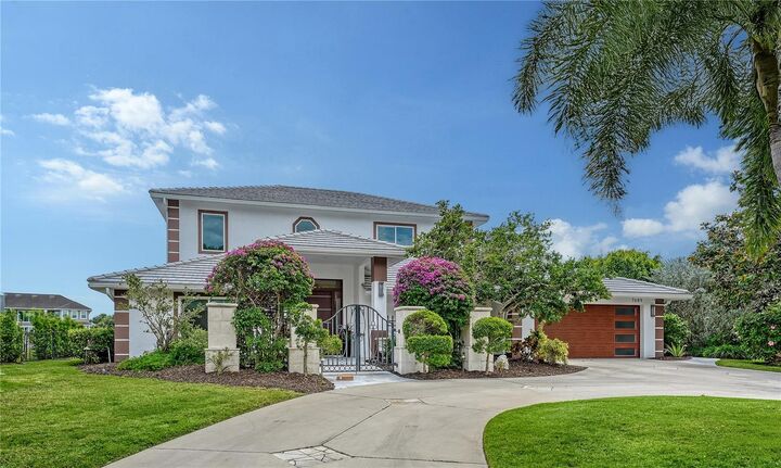 Property Photo: 7689 Cove Terrace FL 34231