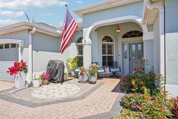 Property Photo:  2837 Grant Way  FL 32162 