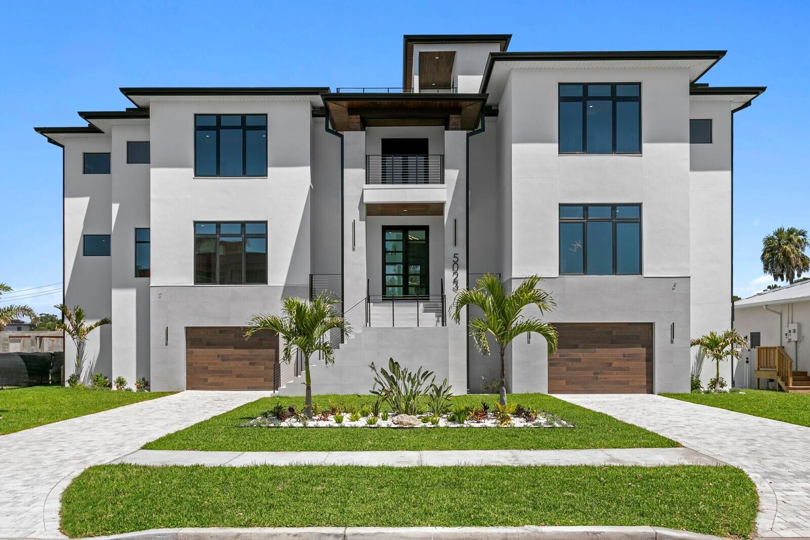 Property Photo:  5023 W Leona Street  FL 33629 