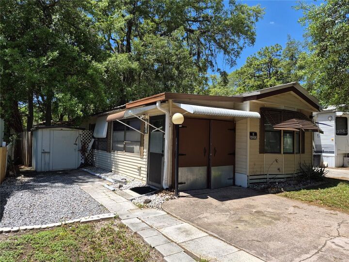 Property Photo:  3000 Clarcona Road 532  FL 32703 