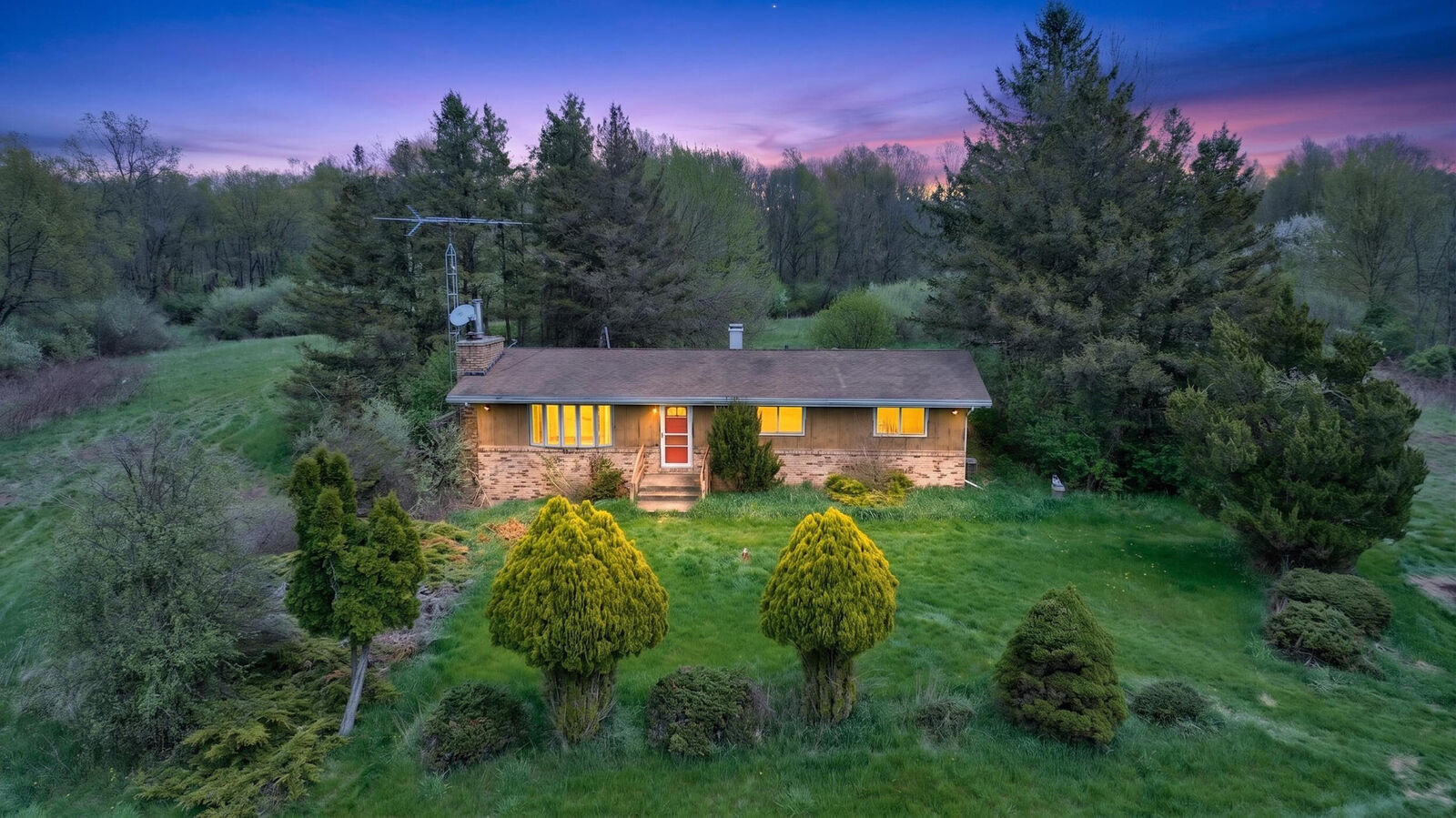 Property Photo:  8889 Mount Hope Road  MI 49240 