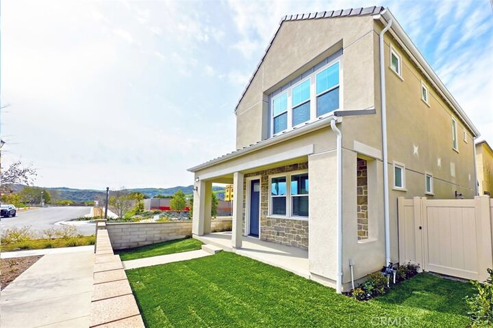 Property Photo:  550 Sparrowhawk  CA 92694 