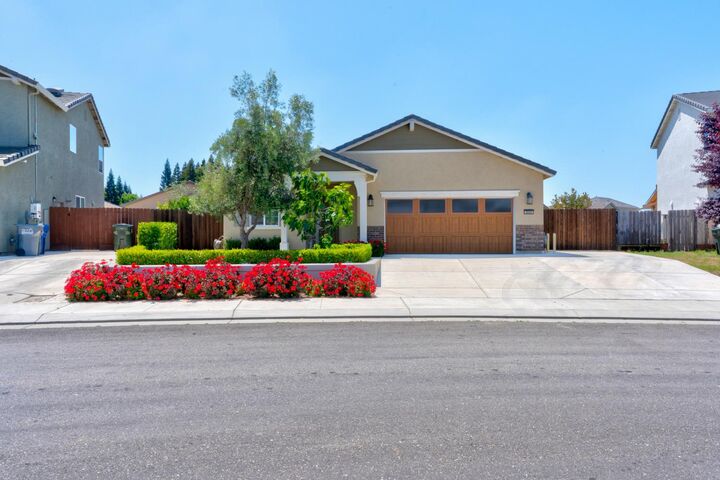 Property Photo:  3559 Sunstone Court  CA 95340 