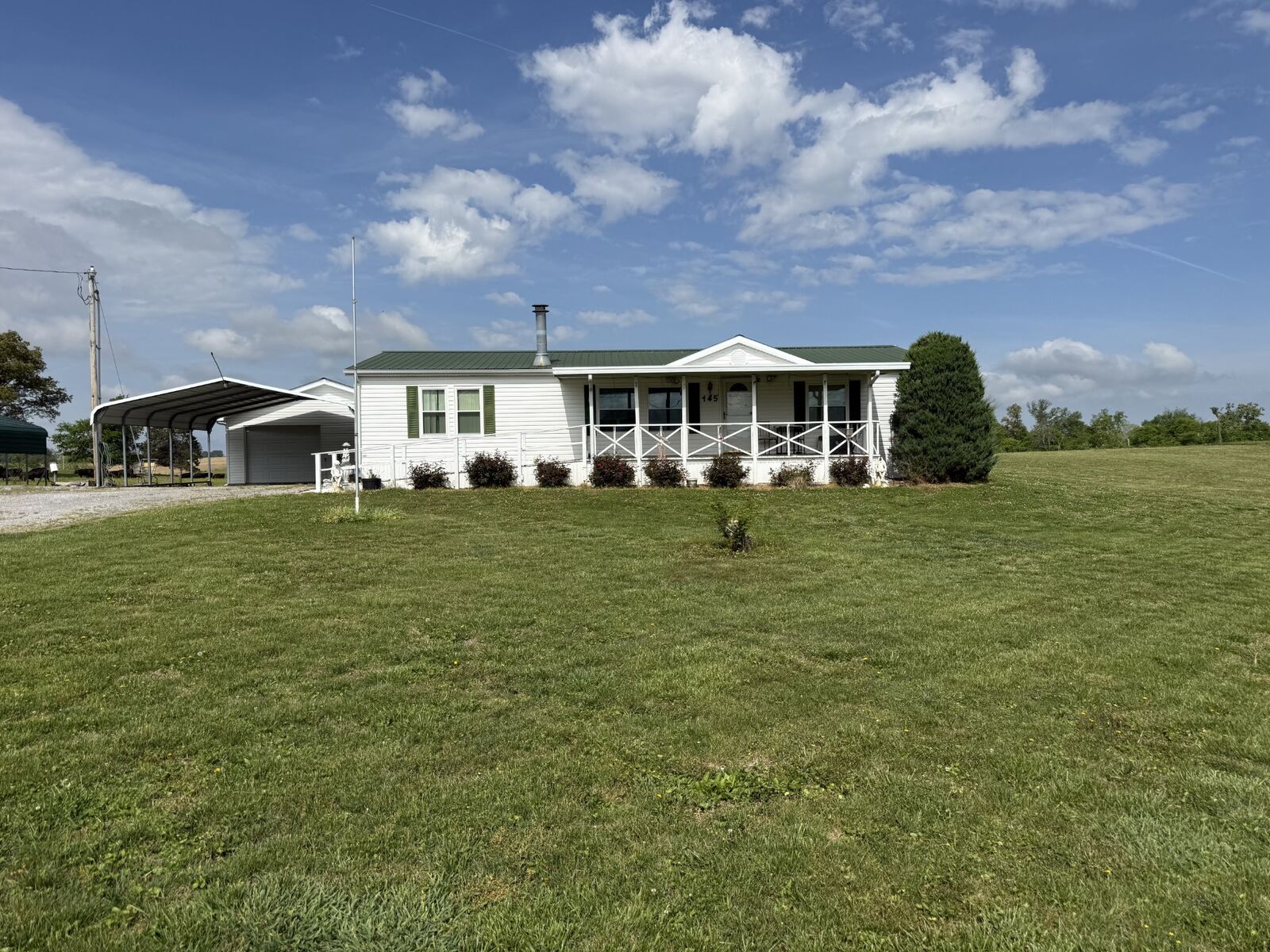 Property Photo:  145 Hickenbottom Ln  TN 37357 
