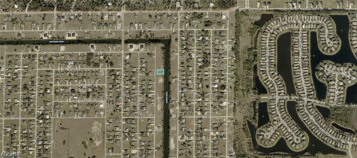 Property Photo:  3011 NE 5th Place  FL 33909 