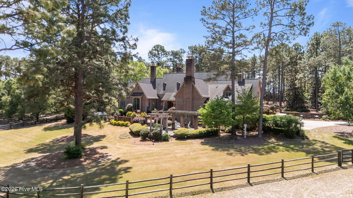 Property Photo:  1650 Youngs Road  NC 28394 