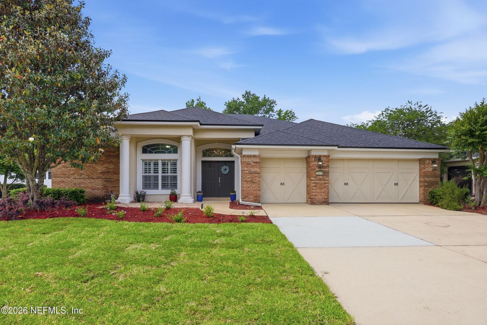 Property Photo: 13418 Long Cypress Trail FL 32223
