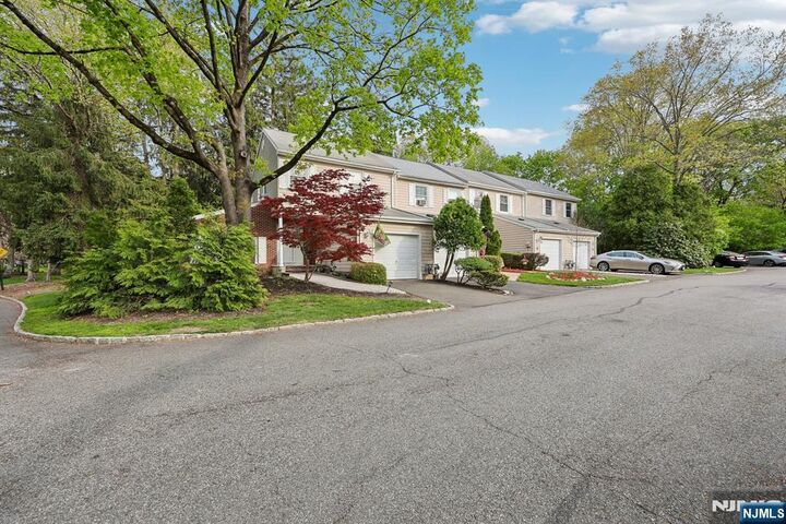 Property Photo:  80 Lexington Lane  NJ 07470 