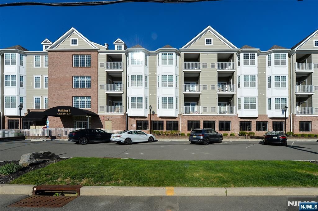 Property Photo:  503 Bushes Lane  NJ 07407 