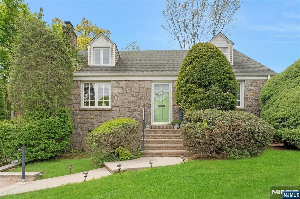 Property Photo:  631 Cooper Avenue  NJ 07649 