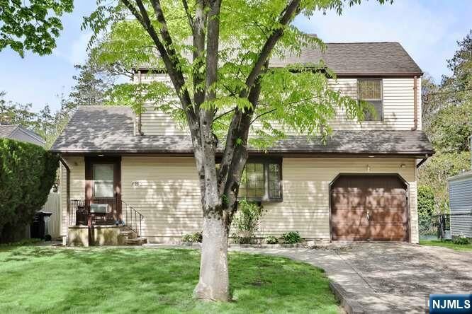 Property Photo:  405 Terhune Avenue  NJ 07652 