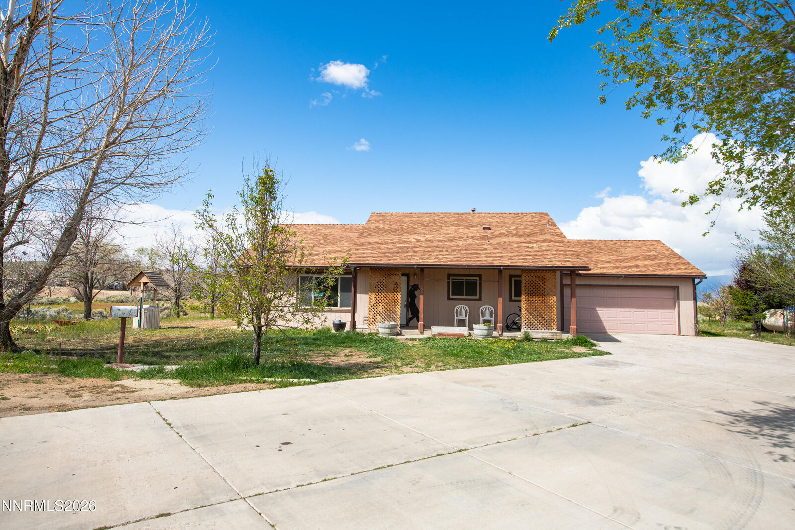 Property Photo: 1504 Fahim Drive NV 89410
