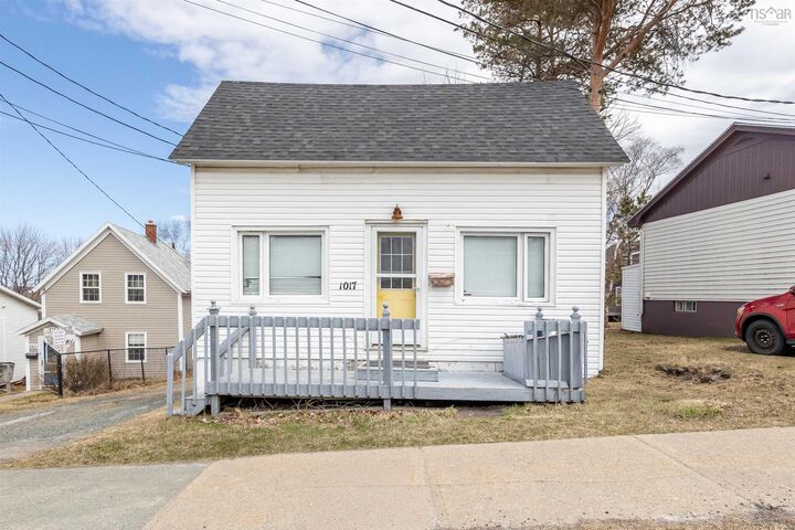 1017 George Street — photo 1