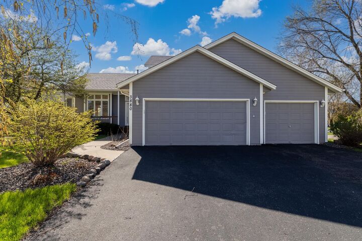 Property Photo:  3880 Minnesota Lane N  MN 55446 