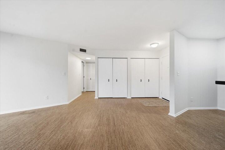 Property Photo:  210 W Grant Street 222  MN 55403 