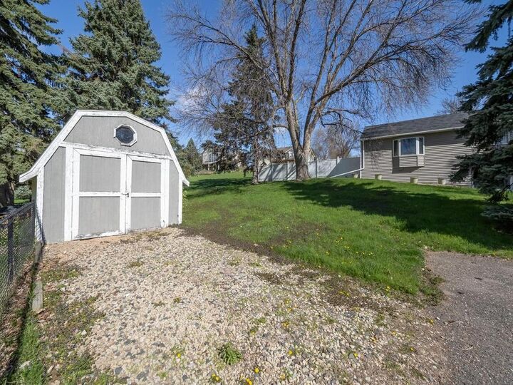 Property Photo:  401 Main Street N  MN 55376 