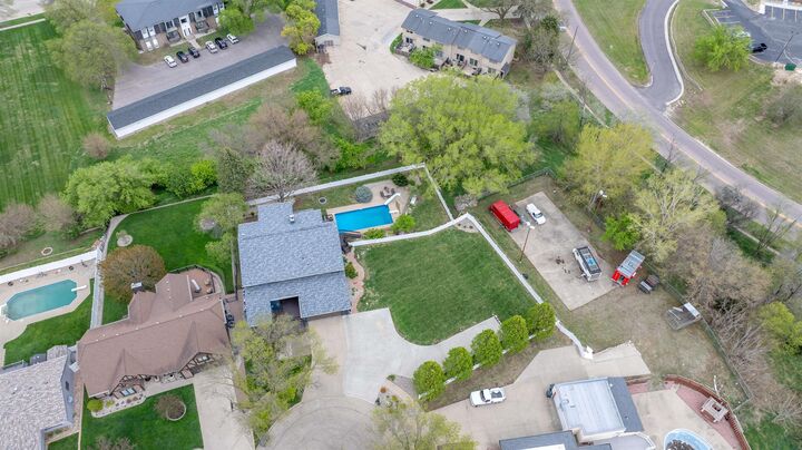 Property Photo: 1621 Hiawatha Trail IA 51104