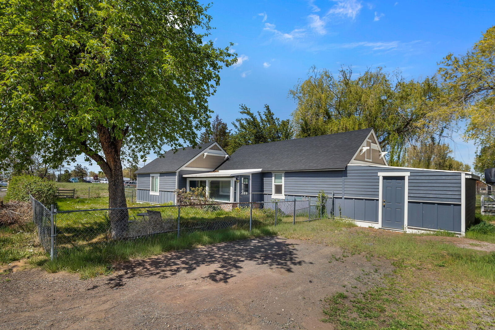 Property Photo:  847 C Avenue  OR 97760 