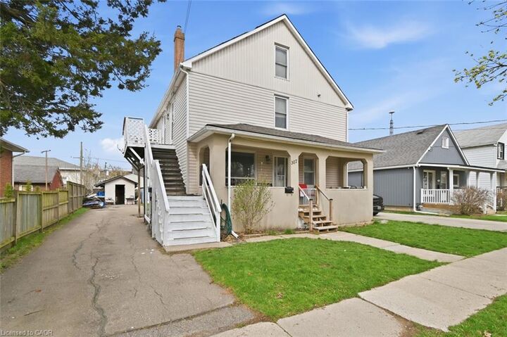 Property Photo: 307 Wallace Avenue S ON L3B 1R8