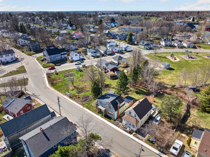 Property Photo:  9 Douglas Street  PE C1A 2H9 