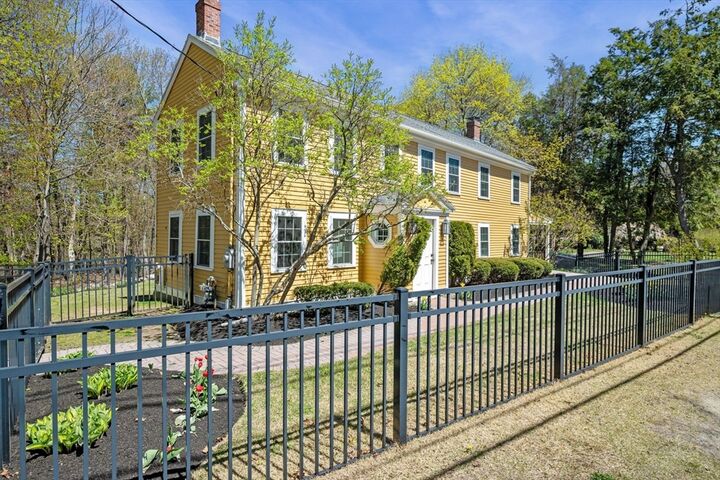 Property Photo:  1 Chestnut St  MA 01864 