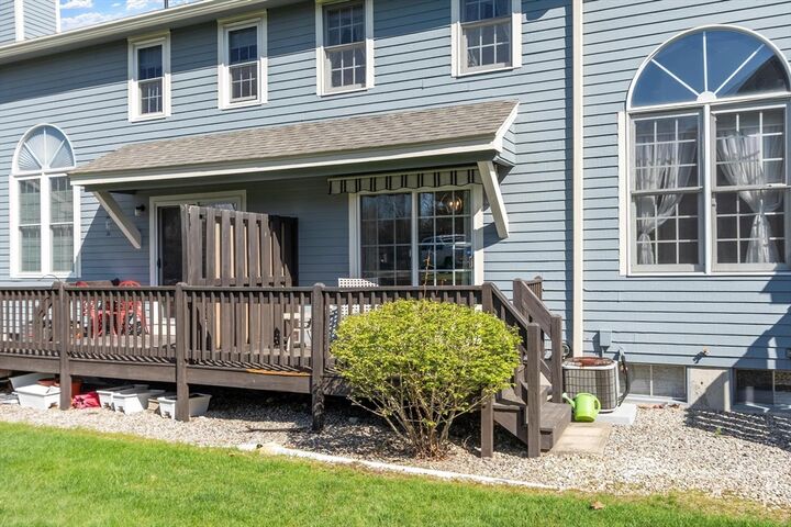 Property Photo:  25 Sturbridge Hill Rd 25  MA 01566 