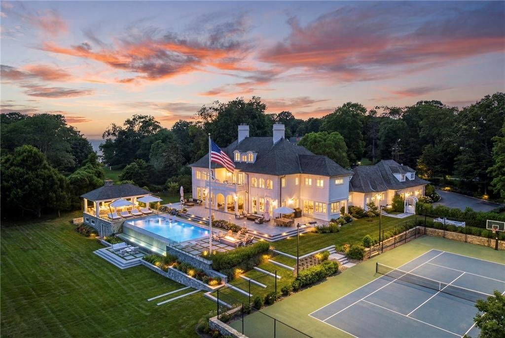 Property Photo: 85 Nayatt Road RI 02806