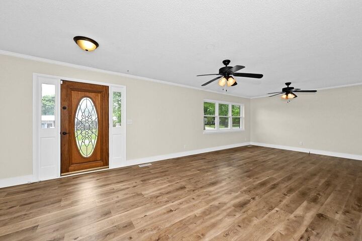Property Photo: 1813 Northwest Ln NW AL 35055