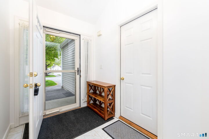 Property Photo:  54 Elizabeth Circle 54  CT 06482 