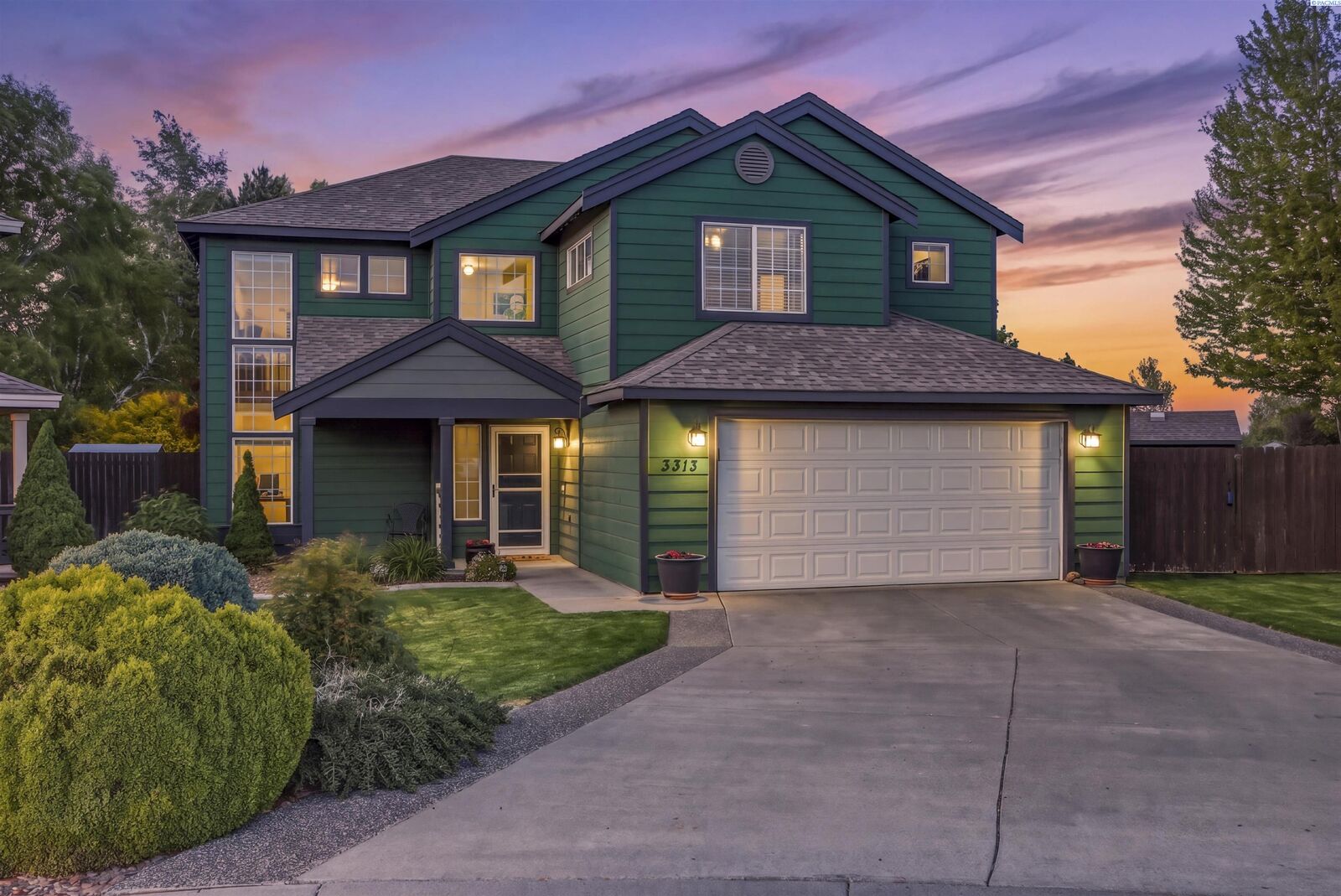 Property Photo:  3313 S Buntin Street  WA 99337 