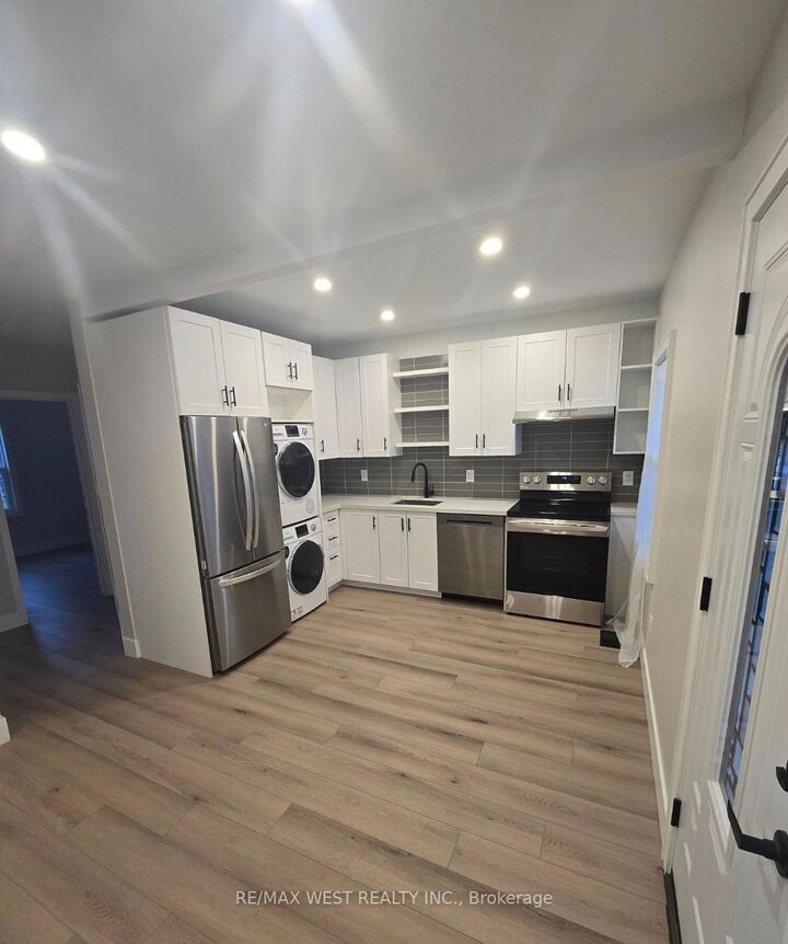 Property Photo: 413 Paling Avenue ON L8H 5K3
