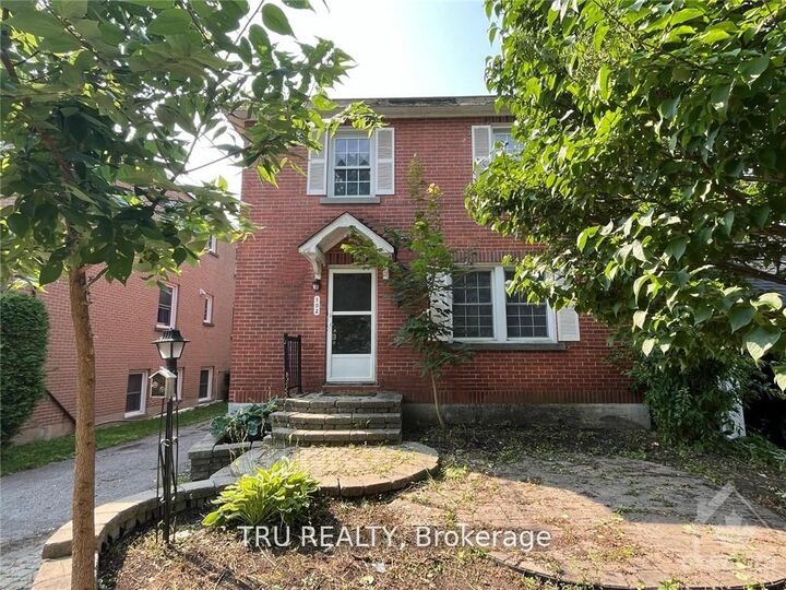 Property Photo: 102 Putman Avenue ON K1M 1Z6